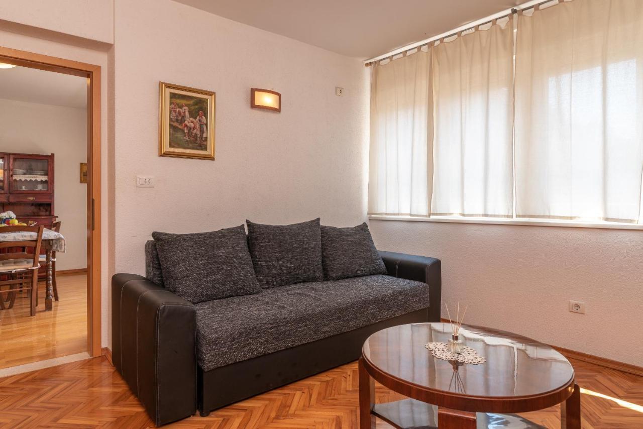 Apartment Bruno Trogir Bagian luar foto
