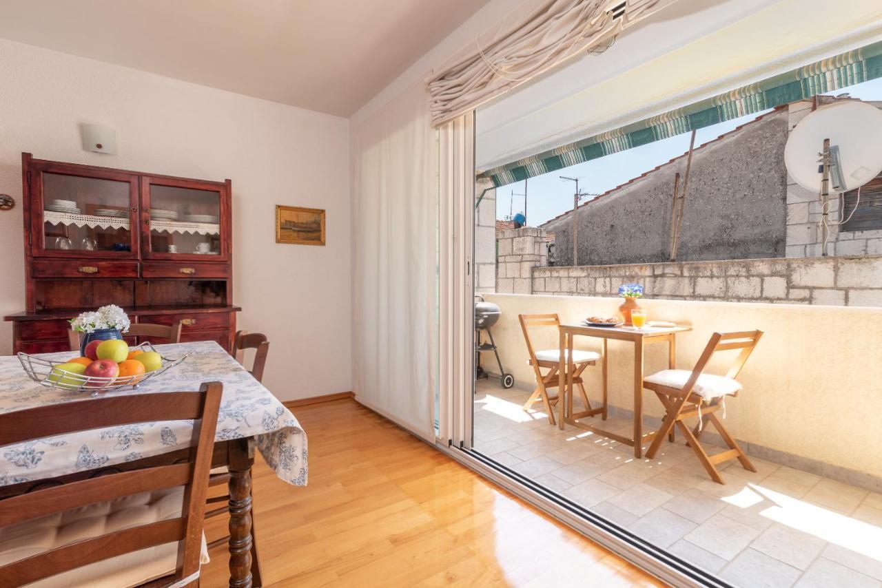 Apartment Bruno Trogir Bagian luar foto