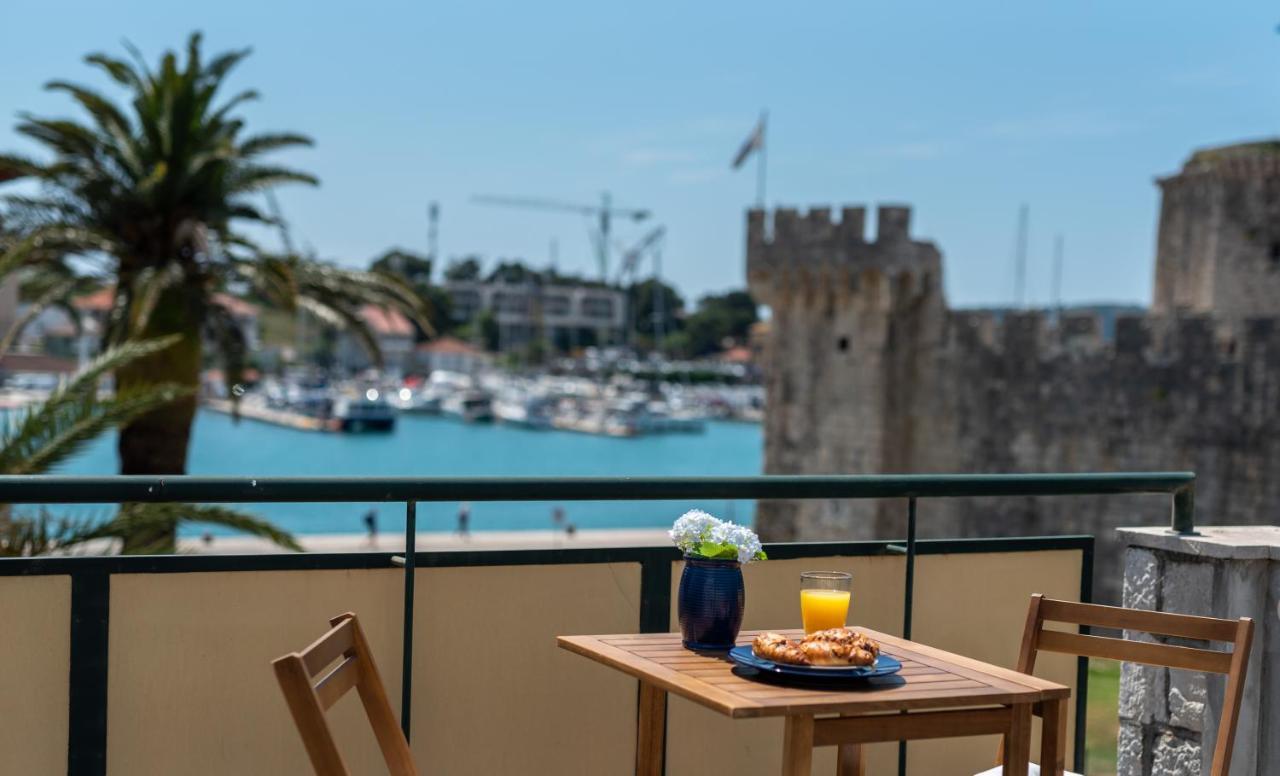 Apartment Bruno Trogir Bagian luar foto