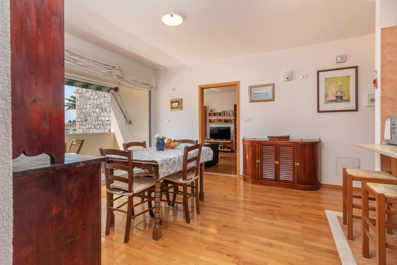 Apartment Bruno Trogir Bagian luar foto