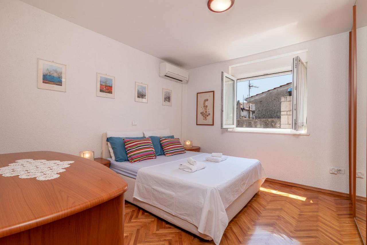 Apartment Bruno Trogir Bagian luar foto
